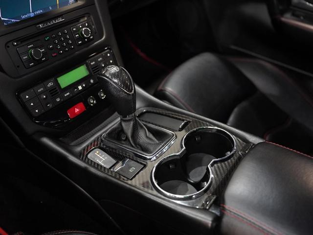 Photo of 2012 Bianco Eldorado Maserati GranTurismo