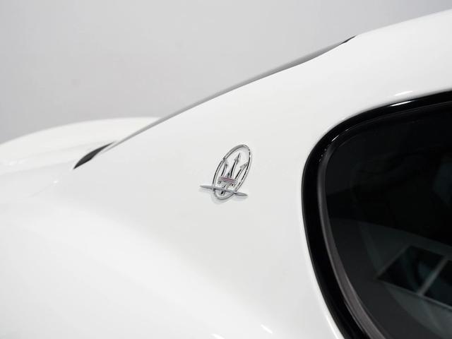 Photo of 2012 Bianco Eldorado Maserati GranTurismo