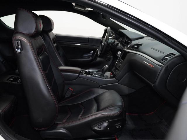 Photo of 2012 Bianco Eldorado Maserati GranTurismo