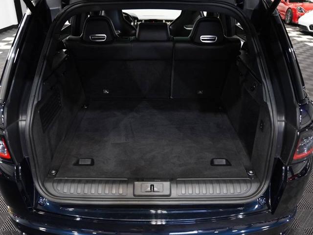 Photo of 2019 BLACK Land Rover Range Rover Sport
