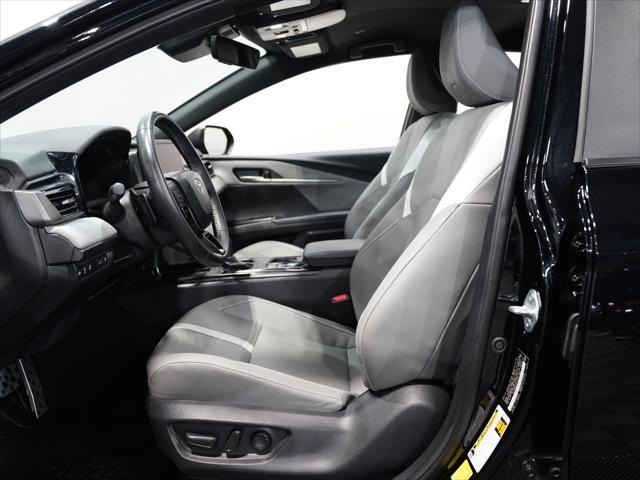 Photo of 2025 BLACK Toyota Camry