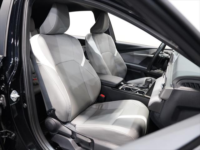 Photo of 2025 BLACK Toyota Camry