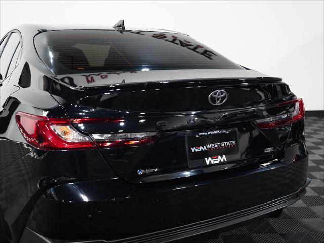 Photo of 2025 BLACK Toyota Camry