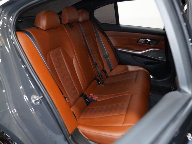 Photo of 2022 Individual Dravit Grey Metallic BMW M3