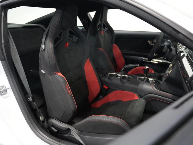 Photo of 2019 WHITE Ford Shelby GT350R