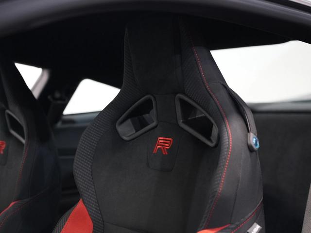 Photo of 2019 WHITE Ford Shelby GT350R