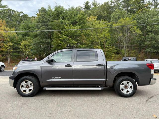 Photo of 2011 Magnetic Gray Metallic Toyota Tundra