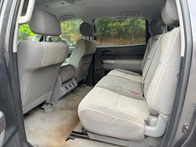 Photo of 2011 Magnetic Gray Metallic Toyota Tundra