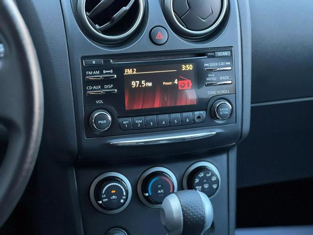Photo of 2013 Gray Nissan Rogue