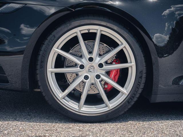 Photo of 2024 Black Porsche 911