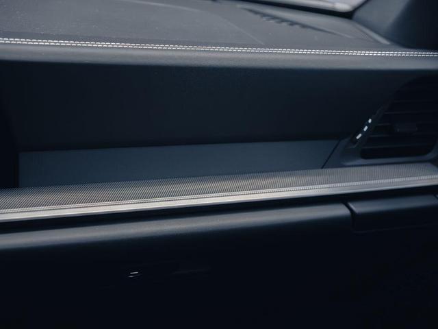 Photo of 2024 Black Porsche 911