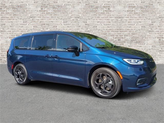 2024 Chrysler Pacifica Hybrid