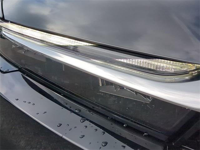 Photo of 2026 Crystal Black Pearl Honda CR-V