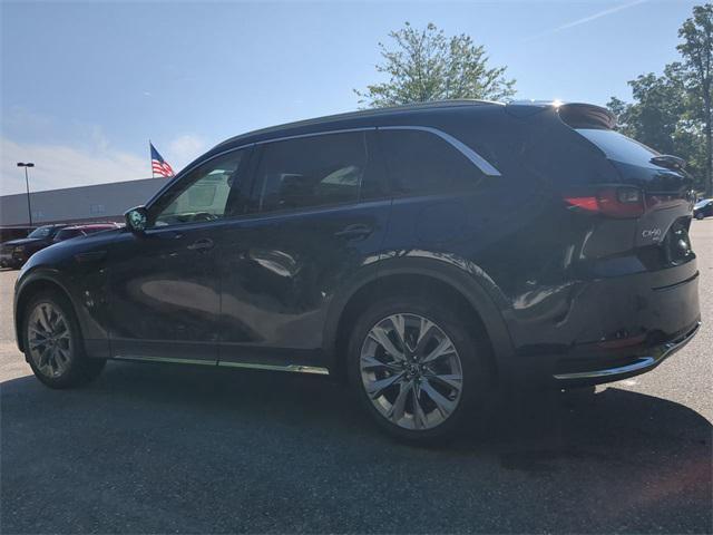 Photo of 2024 Deep Crystal Blue Mica Mazda CX-90