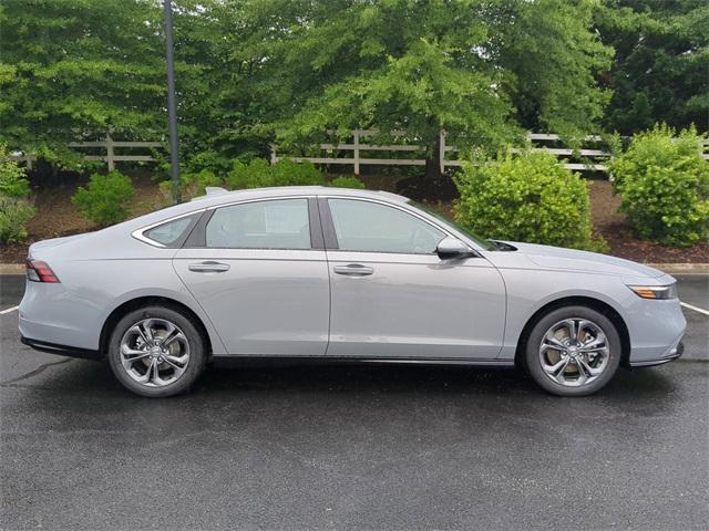 Photo of 2025 Urban Gray Pearl Honda Accord Hybrid