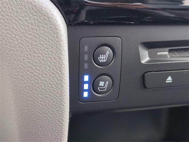Photo of 2019 Crystal Black Pearl Honda Pilot