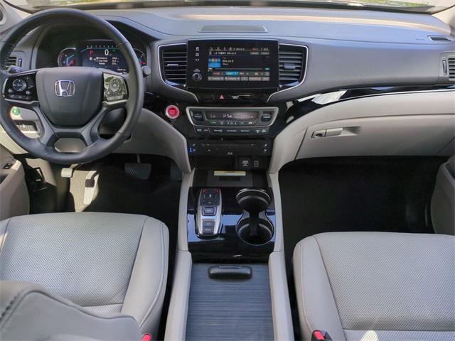 Photo of 2019 Crystal Black Pearl Honda Pilot