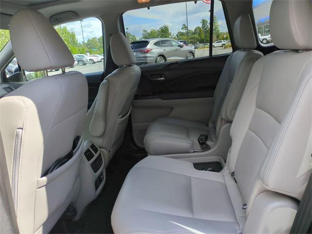 Photo of 2019 Crystal Black Pearl Honda Pilot