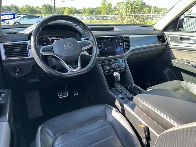 Photo of 2022 Platinum Gray Metallic Volkswagen Atlas