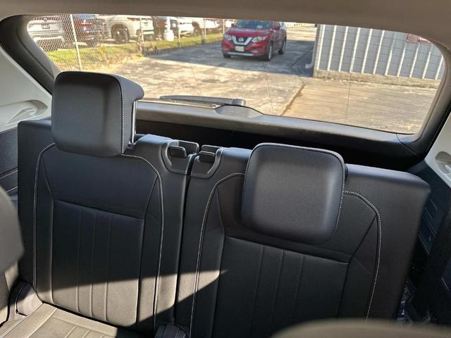 Photo of 2022 Deep Black Pearl Effect Volkswagen Tiguan