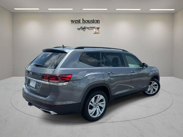 Photo of 2021 Platinum Gray Metallic Volkswagen Atlas