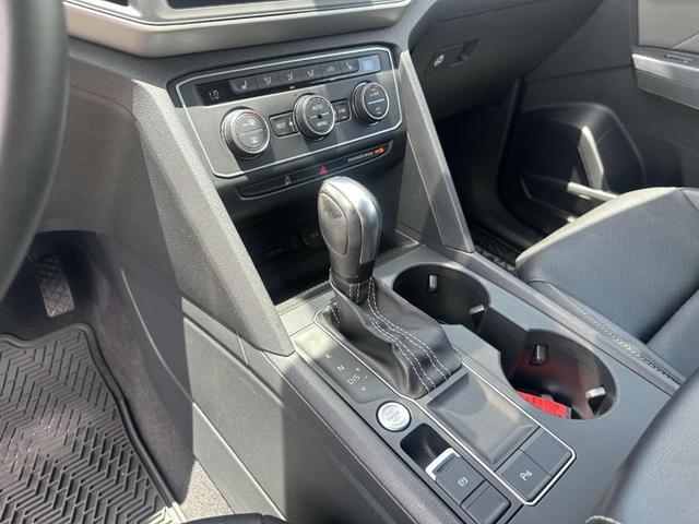 Photo of 2021 Platinum Gray Metallic Volkswagen Atlas