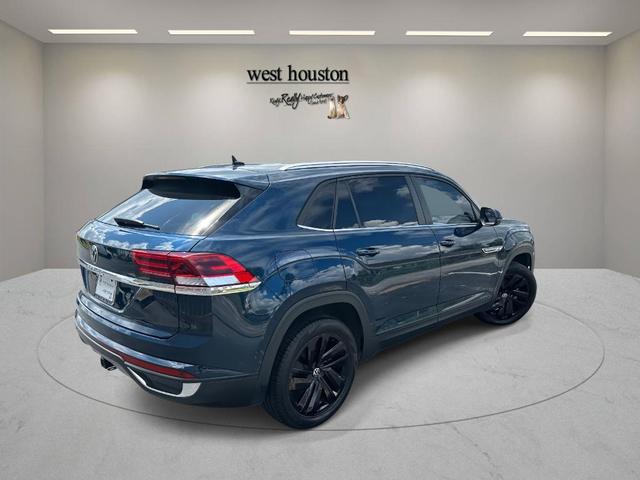 Photo of 2023 Tourmaline Blue Metallic Volkswagen Atlas Cross Sport