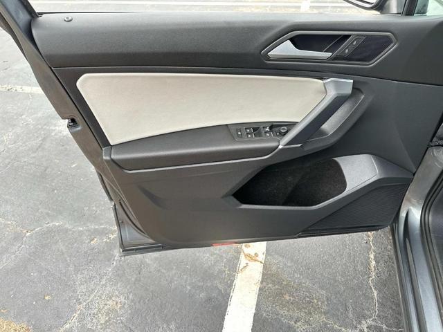 Photo of 2020 Platinum Gray Metallic Volkswagen Tiguan