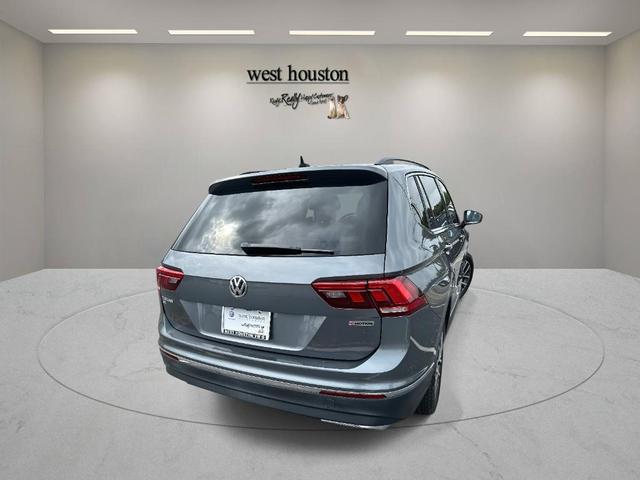 Photo of 2020 Platinum Gray Metallic Volkswagen Tiguan