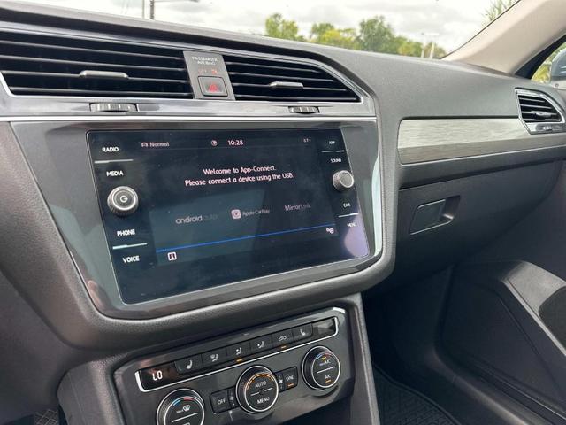 Photo of 2020 Platinum Gray Metallic Volkswagen Tiguan