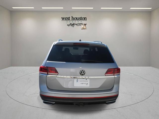 Photo of 2022 Pyrite Silver Metallic Volkswagen Atlas