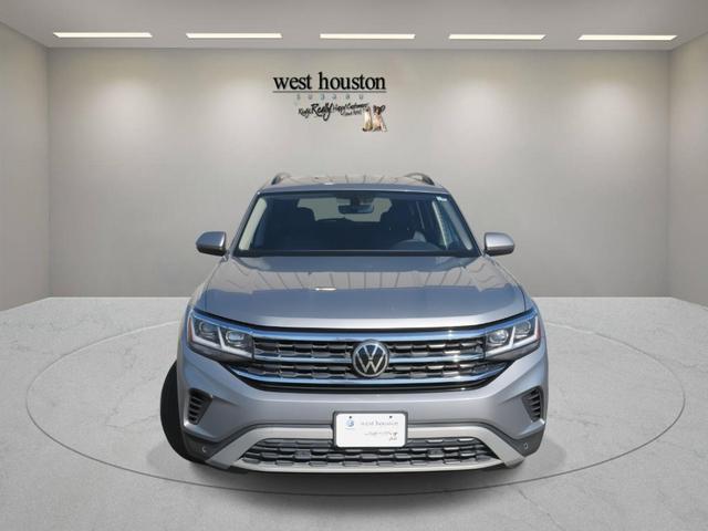 Photo of 2022 Pyrite Silver Metallic Volkswagen Atlas
