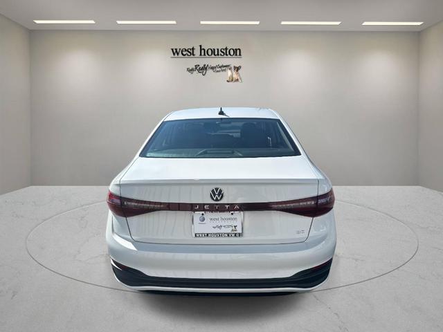 Photo of 2025 Opal White Pearl Effect Volkswagen Jetta