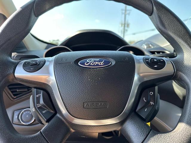 Photo of 2013 Silver Ford Escape