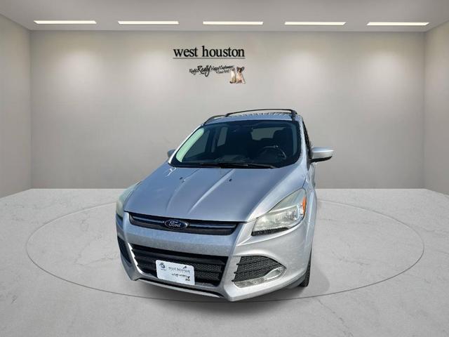 Photo of 2013 Silver Ford Escape