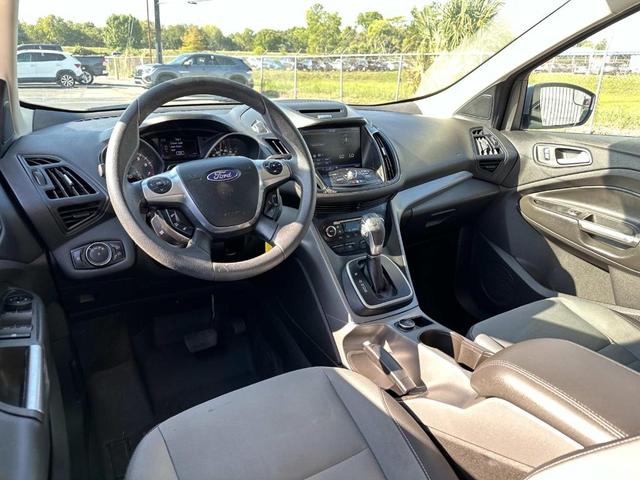 Photo of 2013 Silver Ford Escape