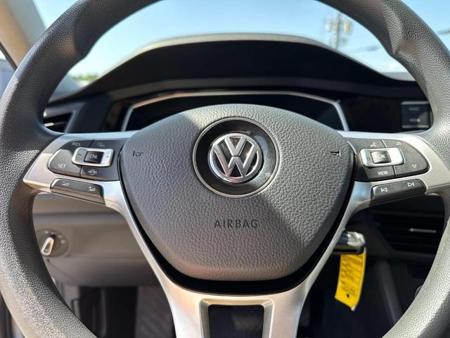 Photo of 2021 Pyrite Silver Metallic Volkswagen Jetta