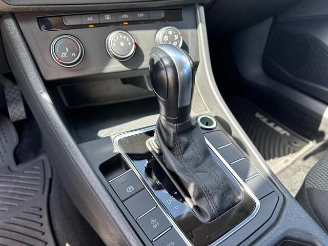 Photo of 2021 Pyrite Silver Metallic Volkswagen Jetta