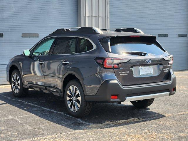 Photo of 2025 Gray Subaru Outback