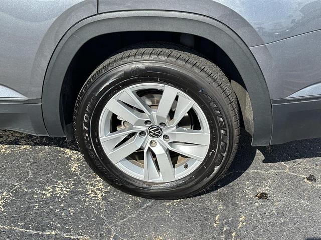 Photo of 2021 Platinum Gray Metallic Volkswagen Atlas