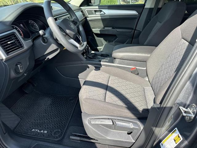 Photo of 2021 Platinum Gray Metallic Volkswagen Atlas