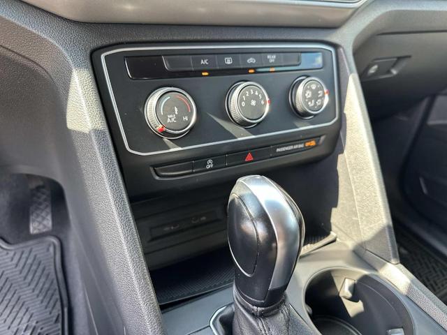 Photo of 2021 Platinum Gray Metallic Volkswagen Atlas