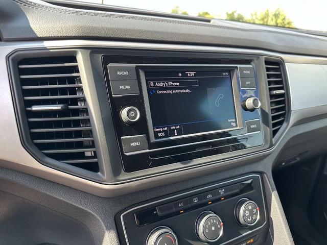 Photo of 2021 Platinum Gray Metallic Volkswagen Atlas