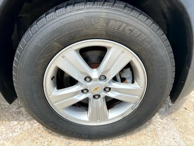 Photo of 2017 Gray Chevrolet Trax