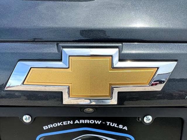 Photo of 2017 Gray Chevrolet Trax