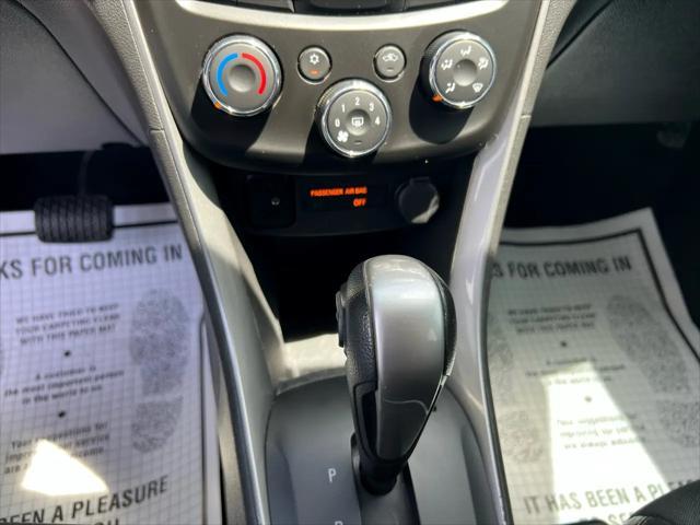 Photo of 2017 Gray Chevrolet Trax