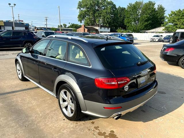 Photo of 2014 Blue Audi allroad