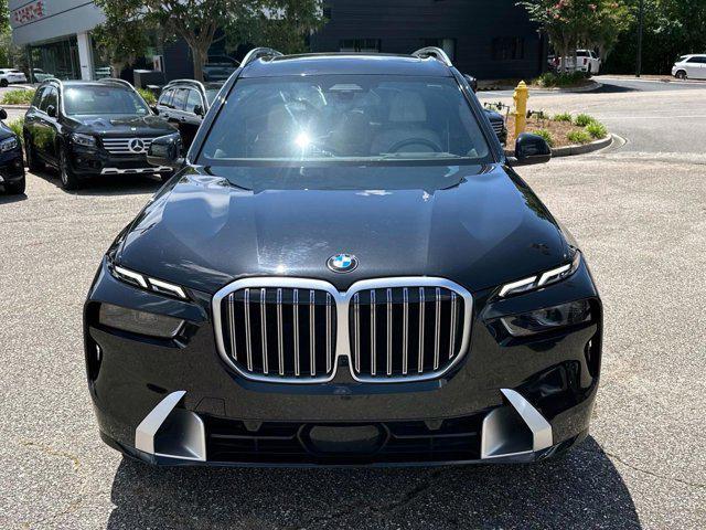 Photo of 2023 Black Sapphire Metallic BMW X7