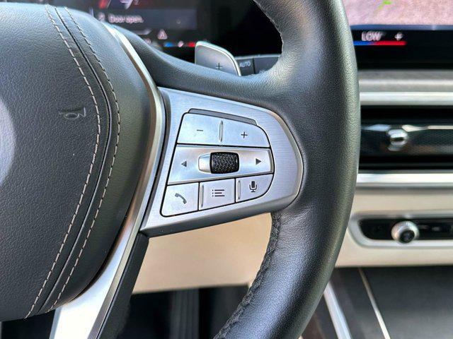 Photo of 2023 Black Sapphire Metallic BMW X7