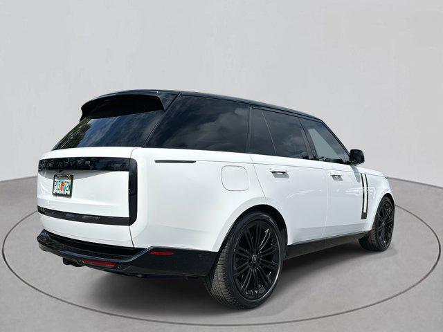 Photo of 2024 Fuji White Land Rover Range Rover
